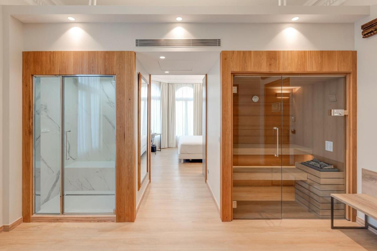 Suite Mirlo con hammam, bañera de hidromasaje y sauna