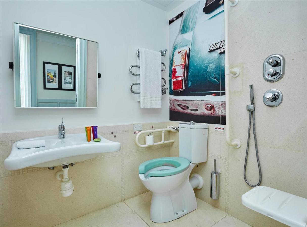 Camera Standard con 1 Letto Queen-Size - Accesso Disabili