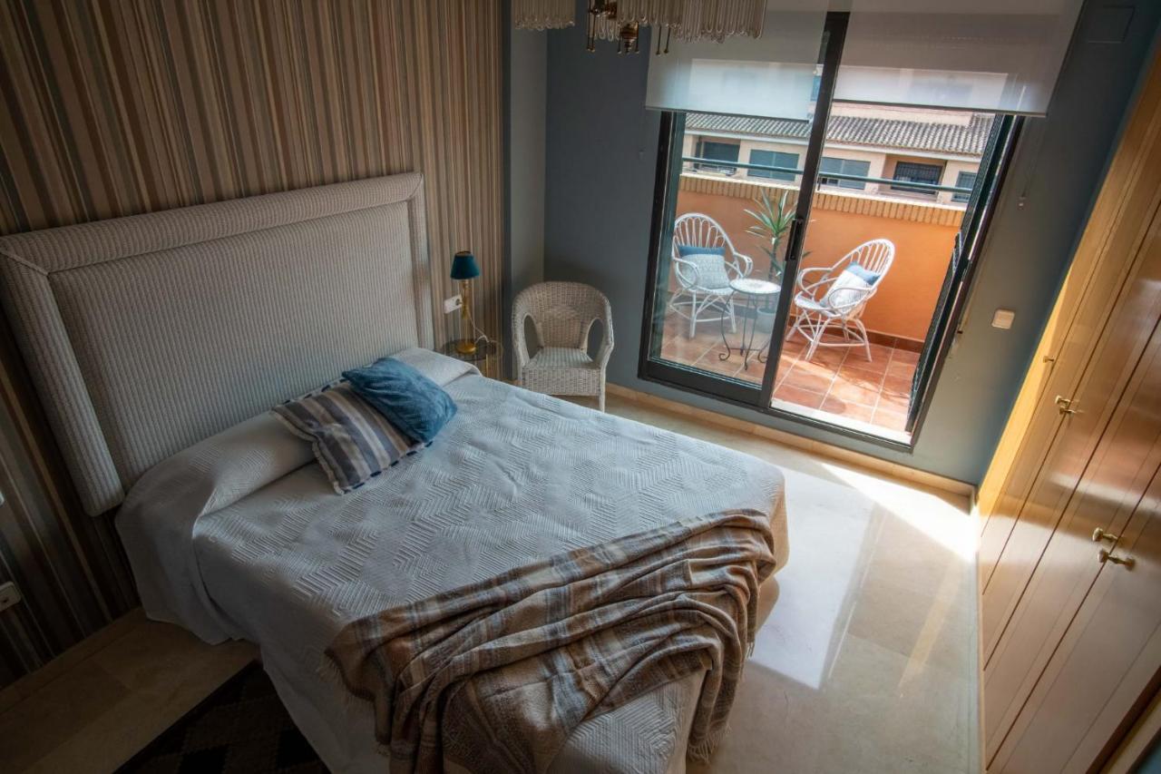 Four-Bedroom House,1126124331:JPEG