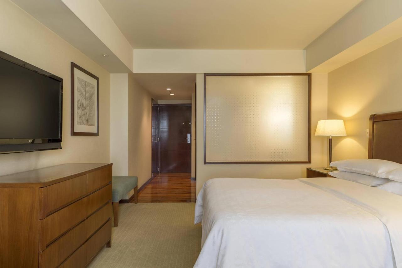 Guest room, 1 King, City view,1376300843:JPEG