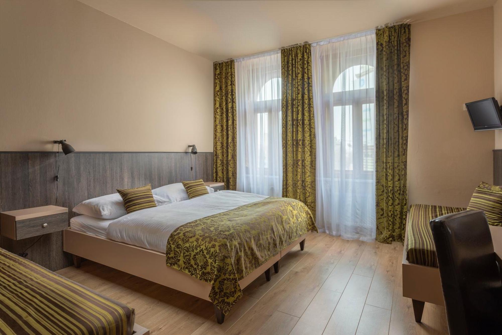 Camera Tripla Standard con Letto Supplementare
