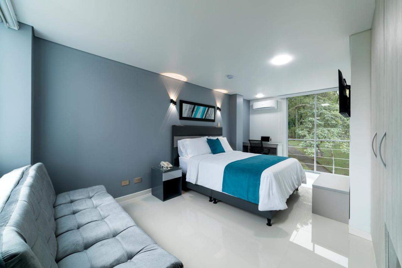 Deluxe Double Room with Extra Bed,1325135974:JPEG