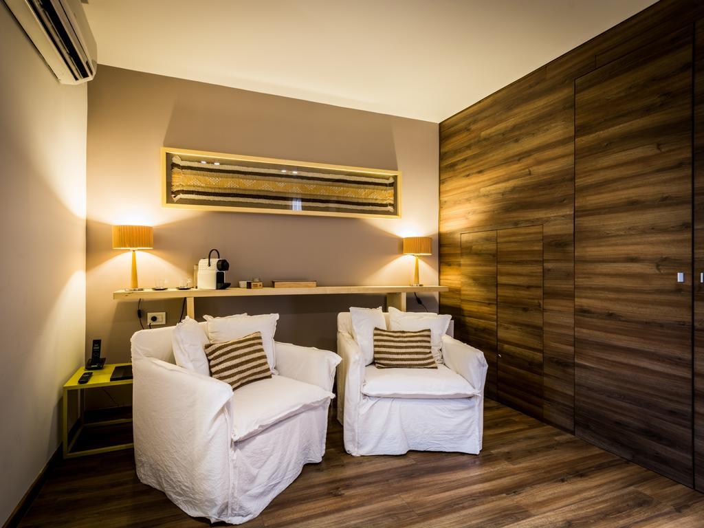 Deluxe Double Room,685416561:JPEG