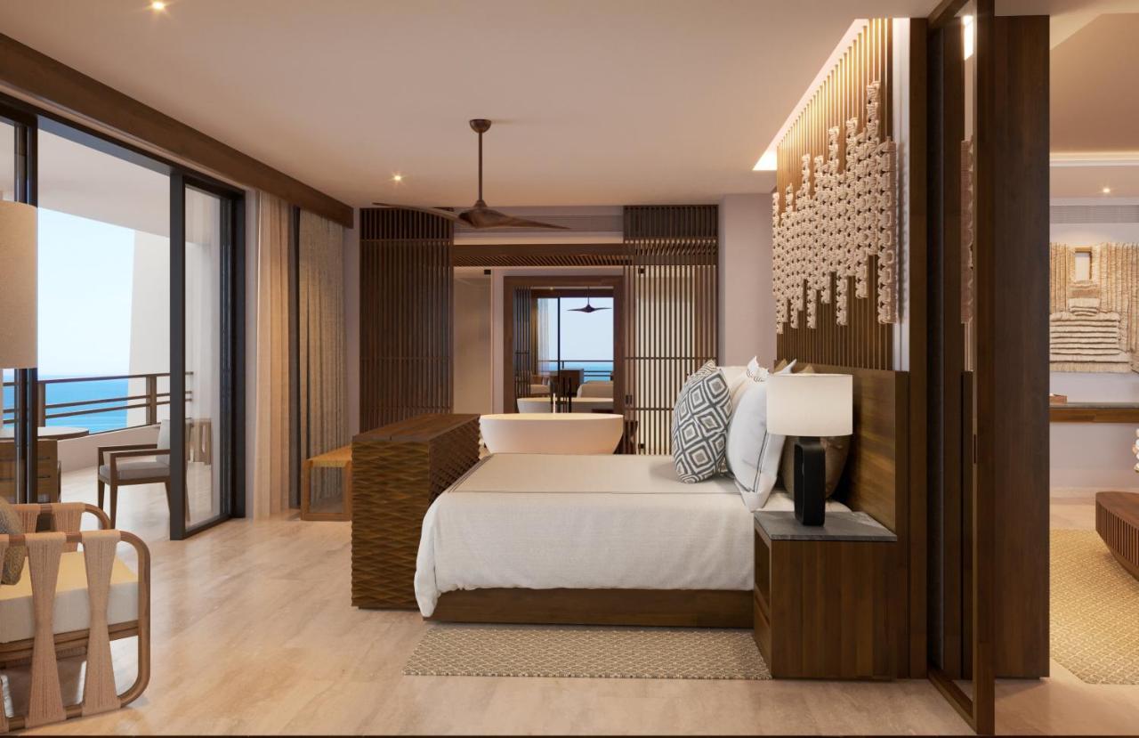 Suite Presidencial frente al mar con acceso directo a la piscina y terraza