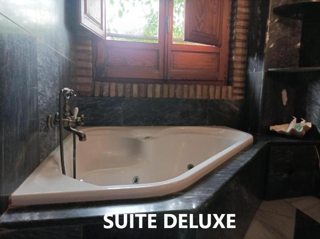 Suite Deluxe con bañera de hidromasaje