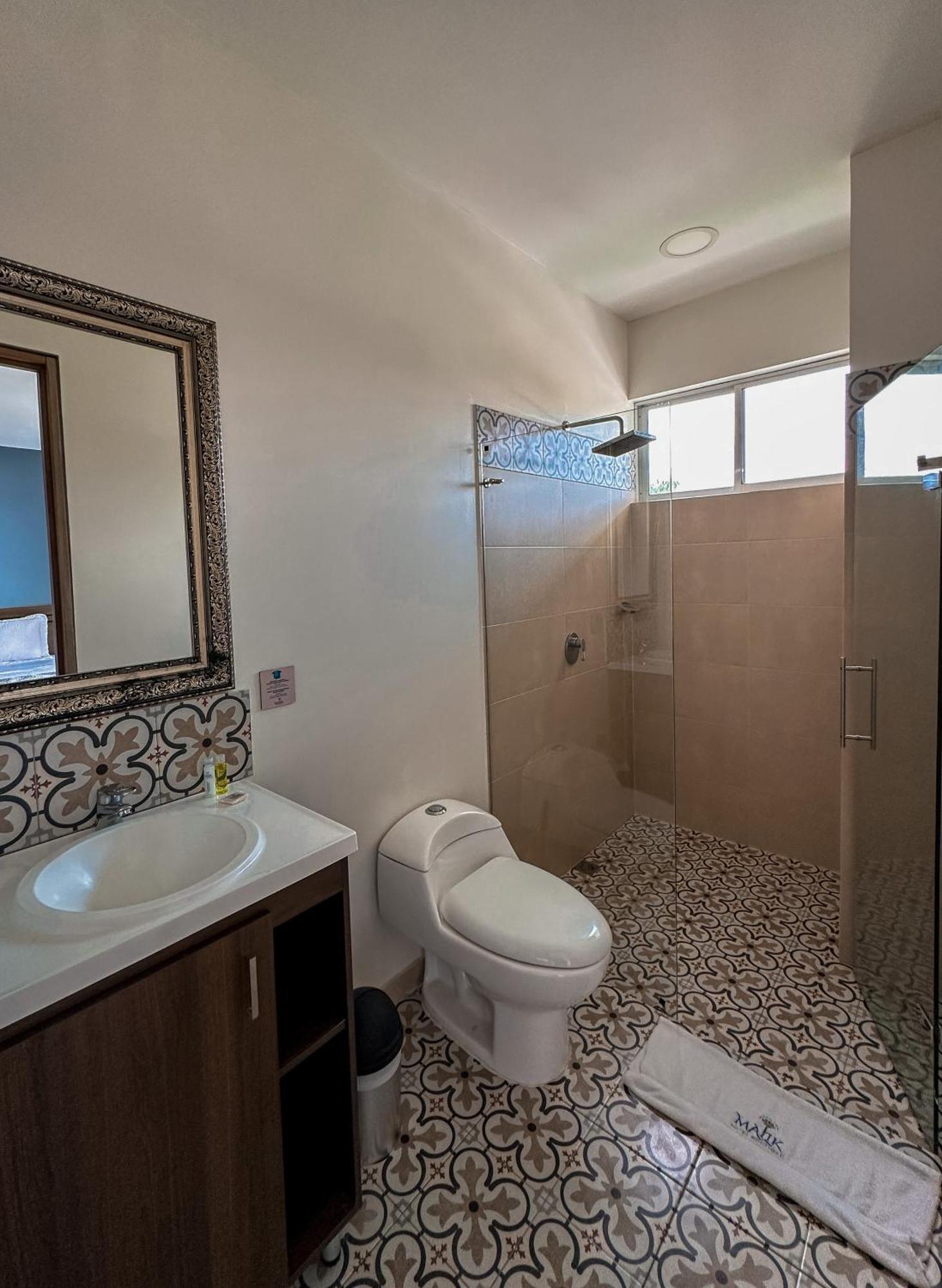 Junior Suite,1699163447:JPEG