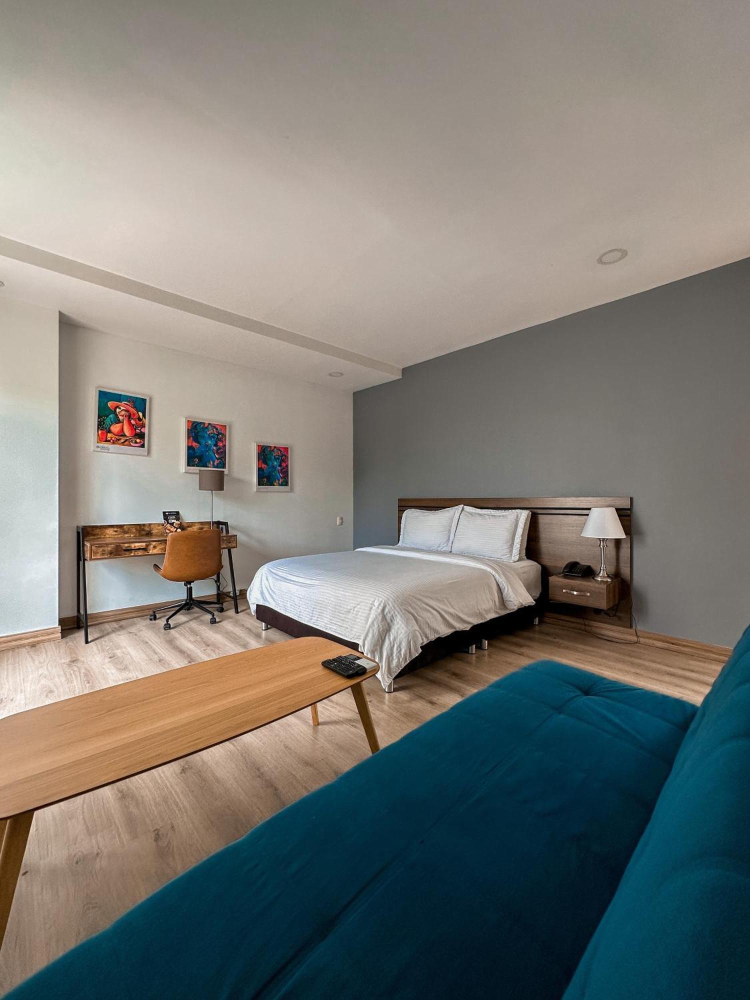 Queen Room with Balcony,1542627490:JPEG