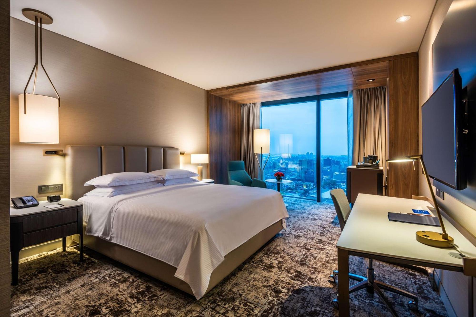 Executive King Room,1552449736:JPEG