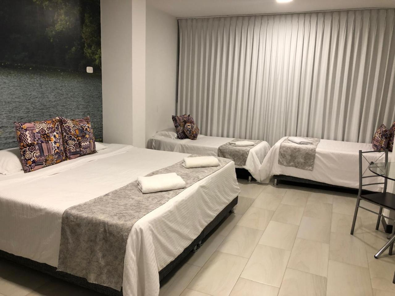 Family Room,1596127561:JPEG