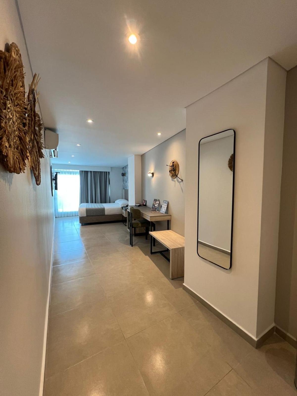 Double Room,1668068052:JPEG