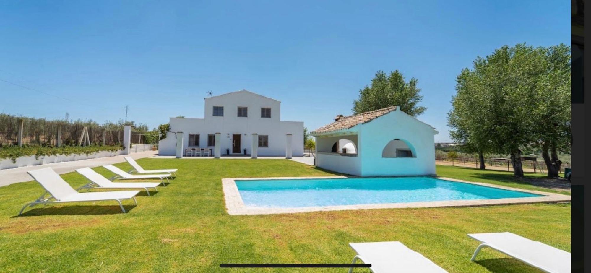 Deluxe Villa,1687410001:JPEG