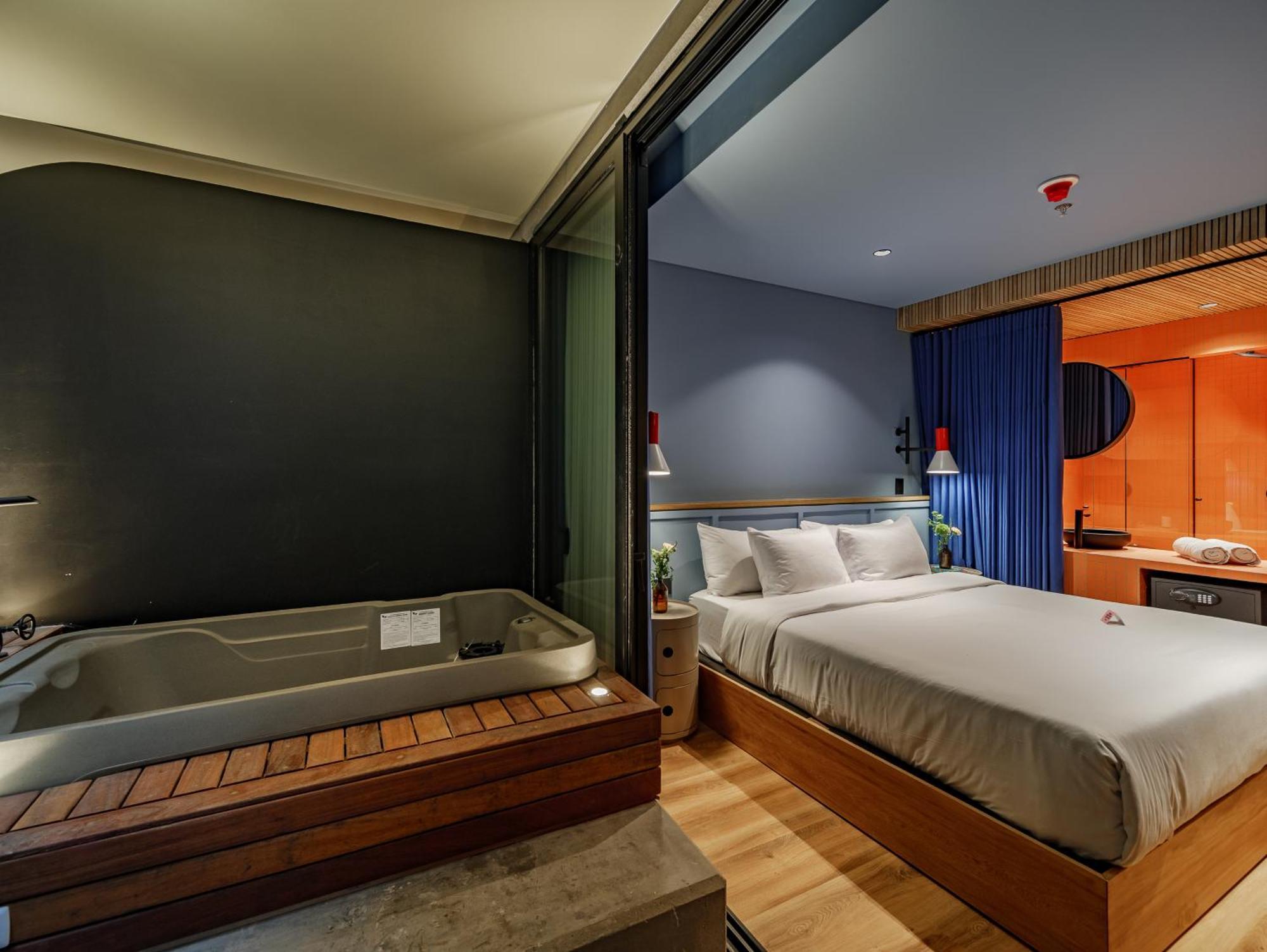 Suite Estándar con jacuzzi - 1 cama extragrande
