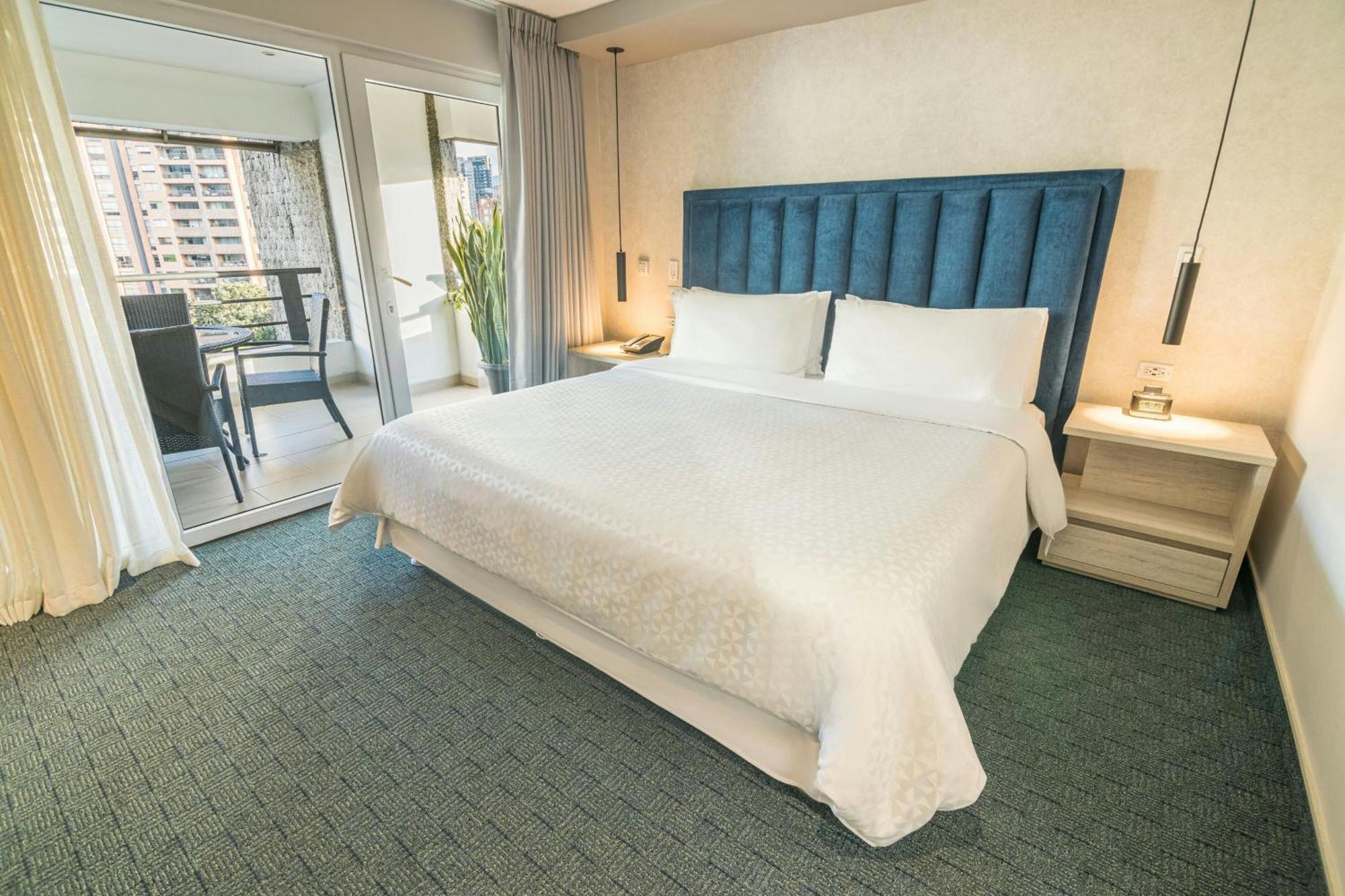 One-Bedroom Large King Suite with Private Terrace,1756437570:JPEG