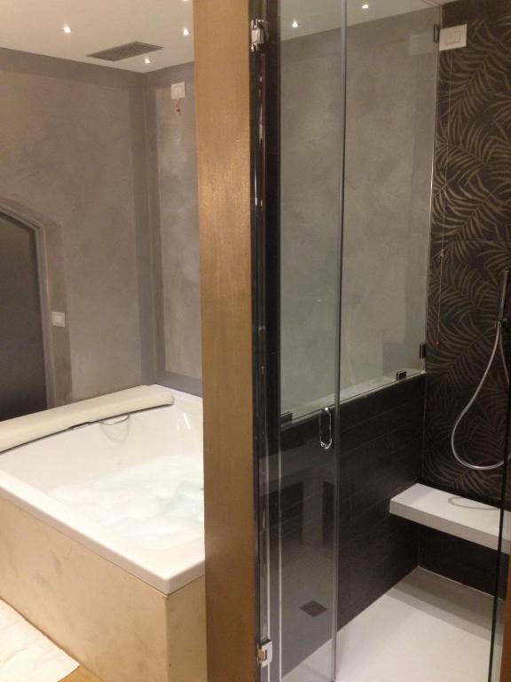 Suite con bañera de hidromasaje