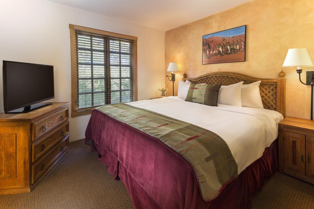 Suite Doble Santa Fe con cama grande