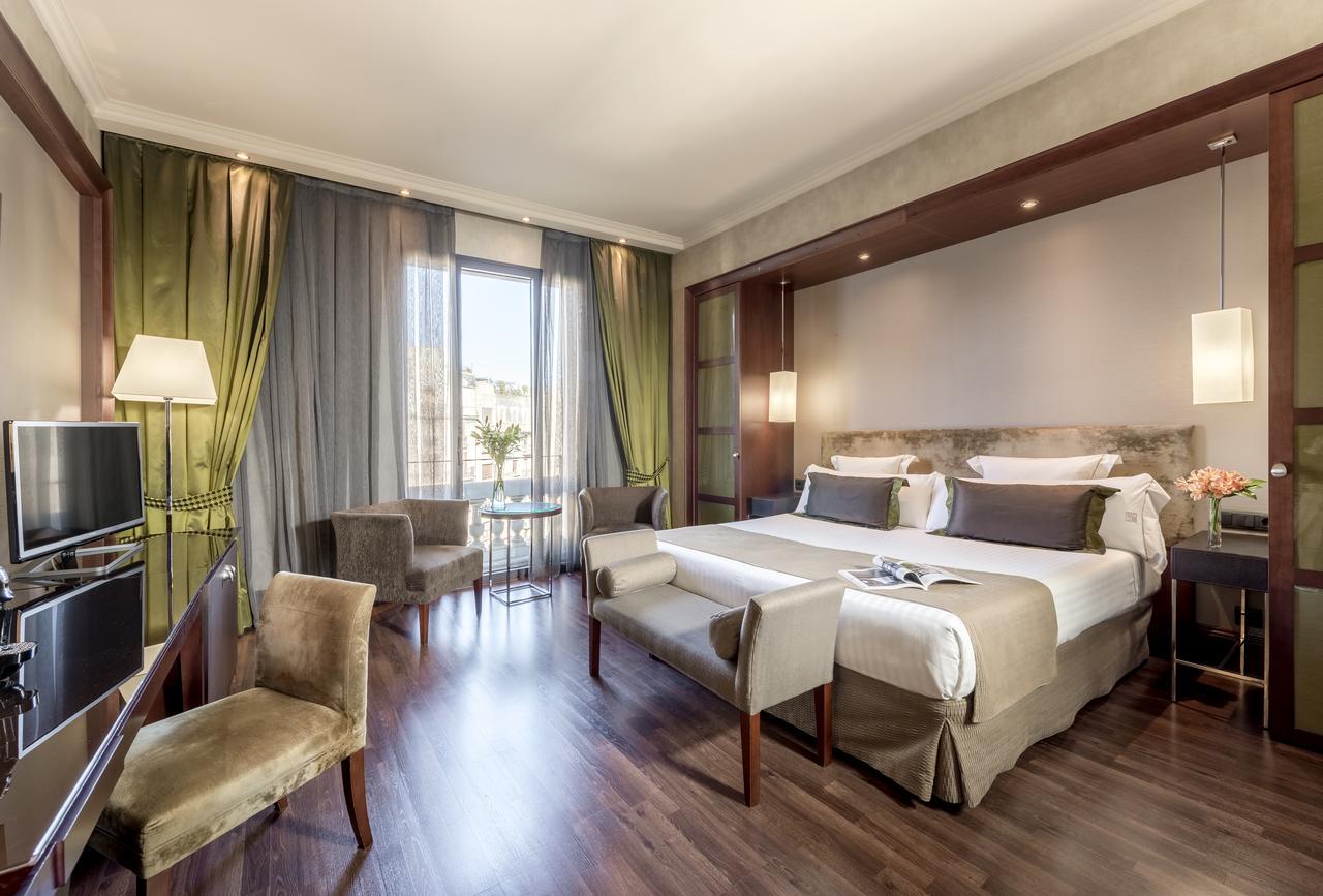 Camera Matrimoniale con Letto Supplementare