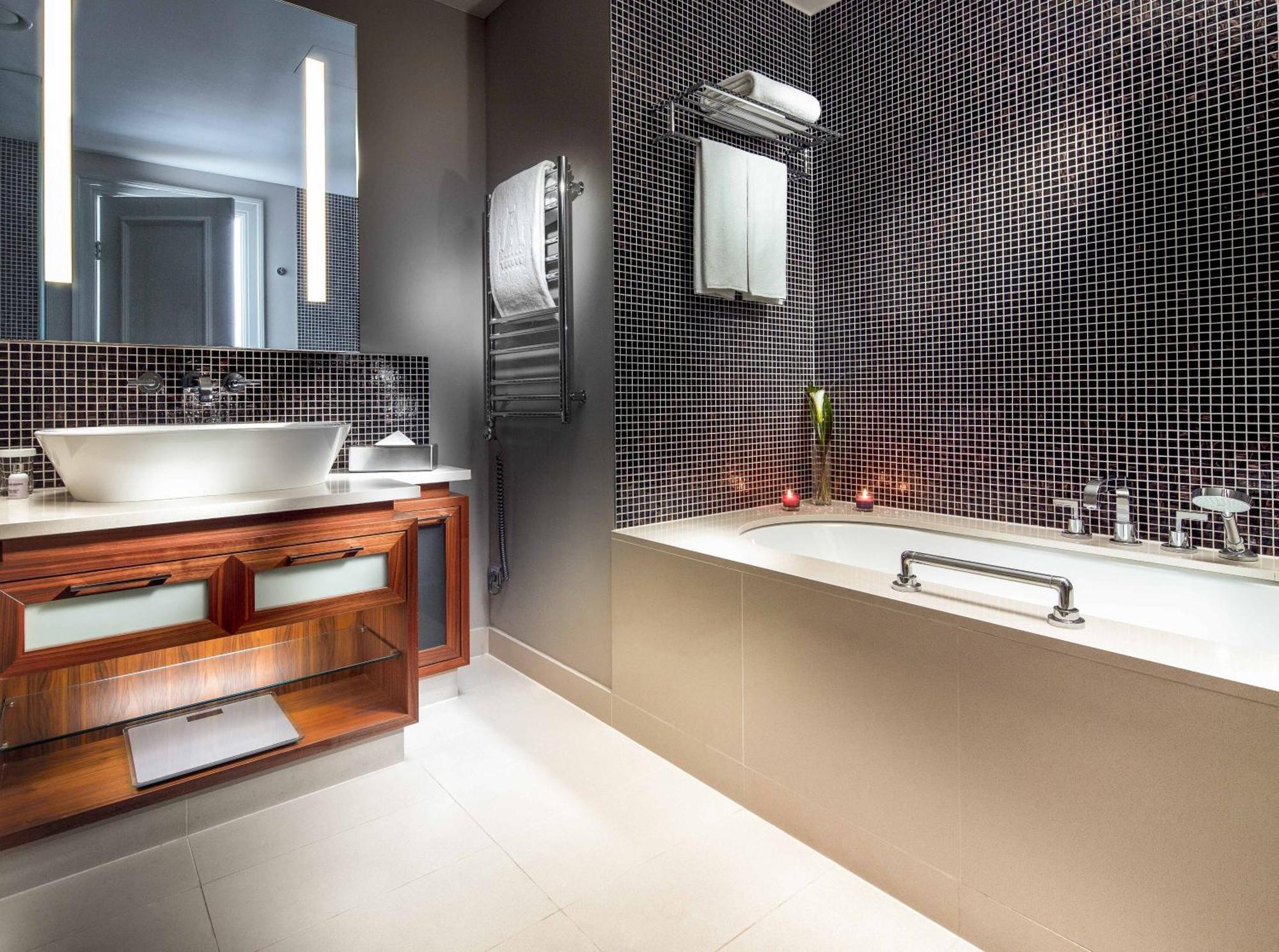 Suite Executive con Balcone e Vista Strada