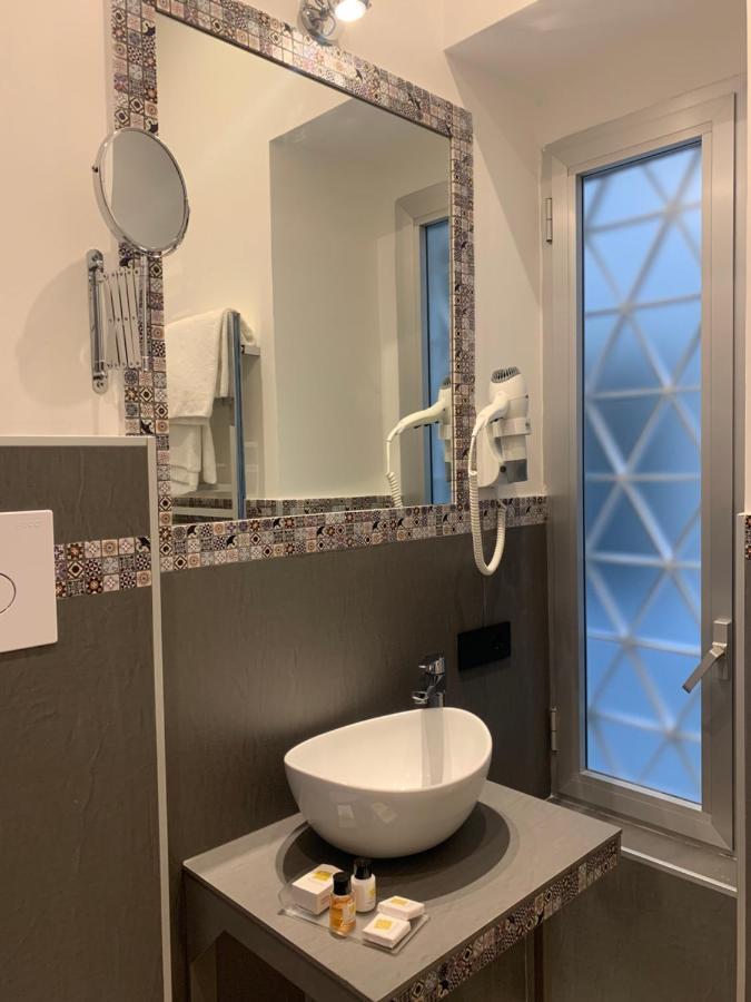 Monolocale con Divano-Letto