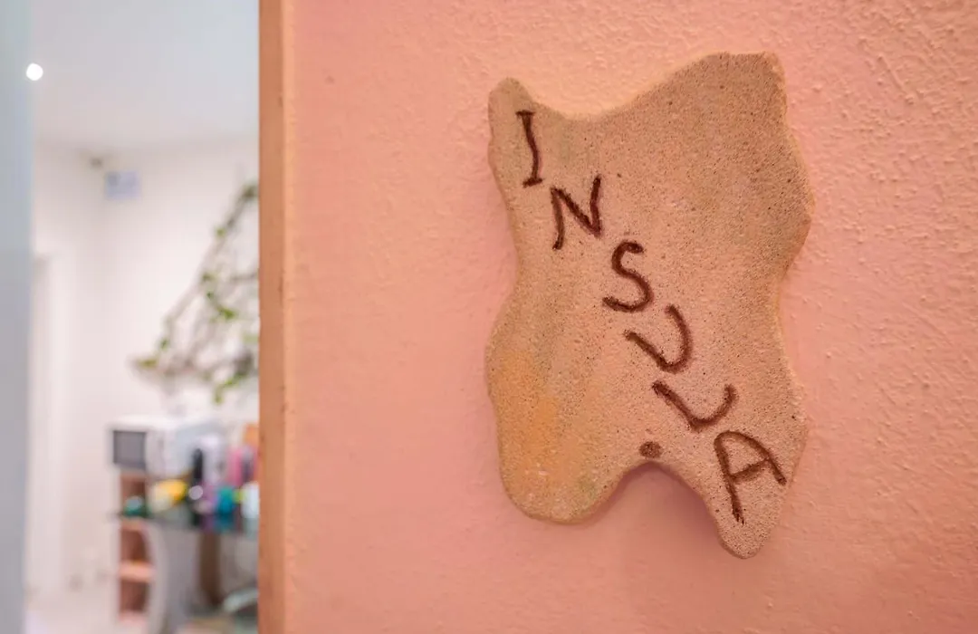 Insula B&B-1