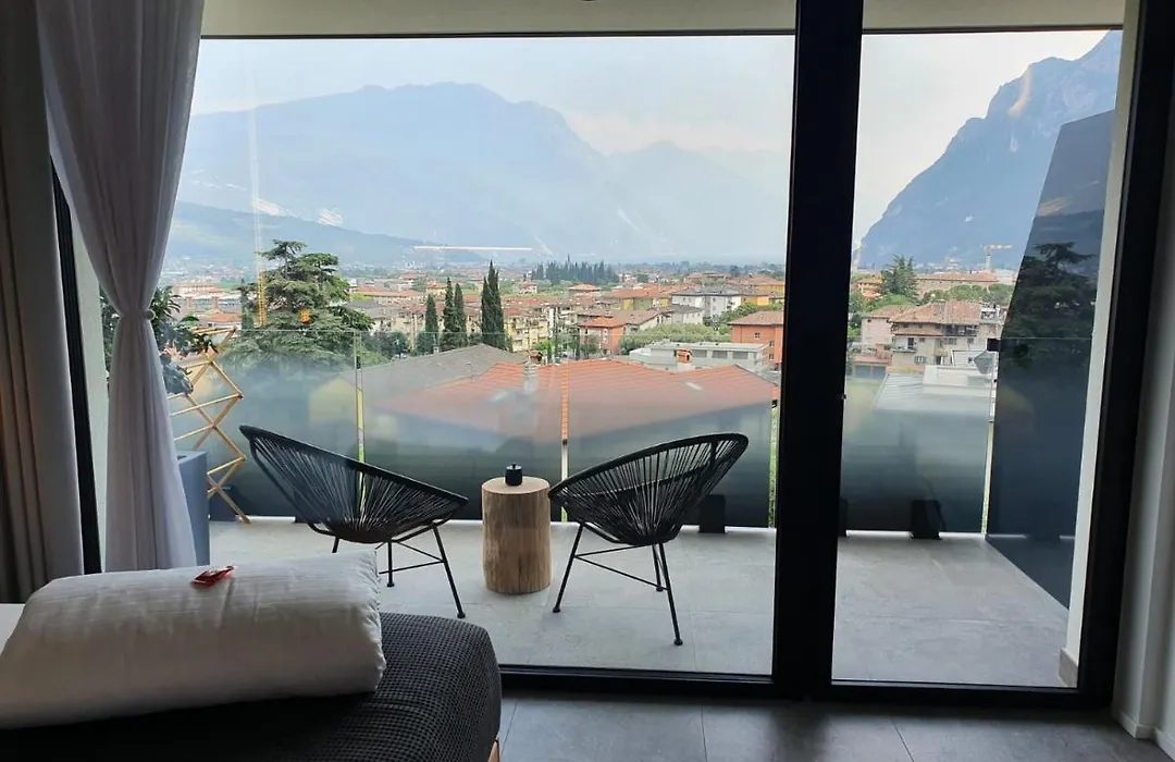 Visioni Lake View Rooms & Breakfast - Adults Friendly-1