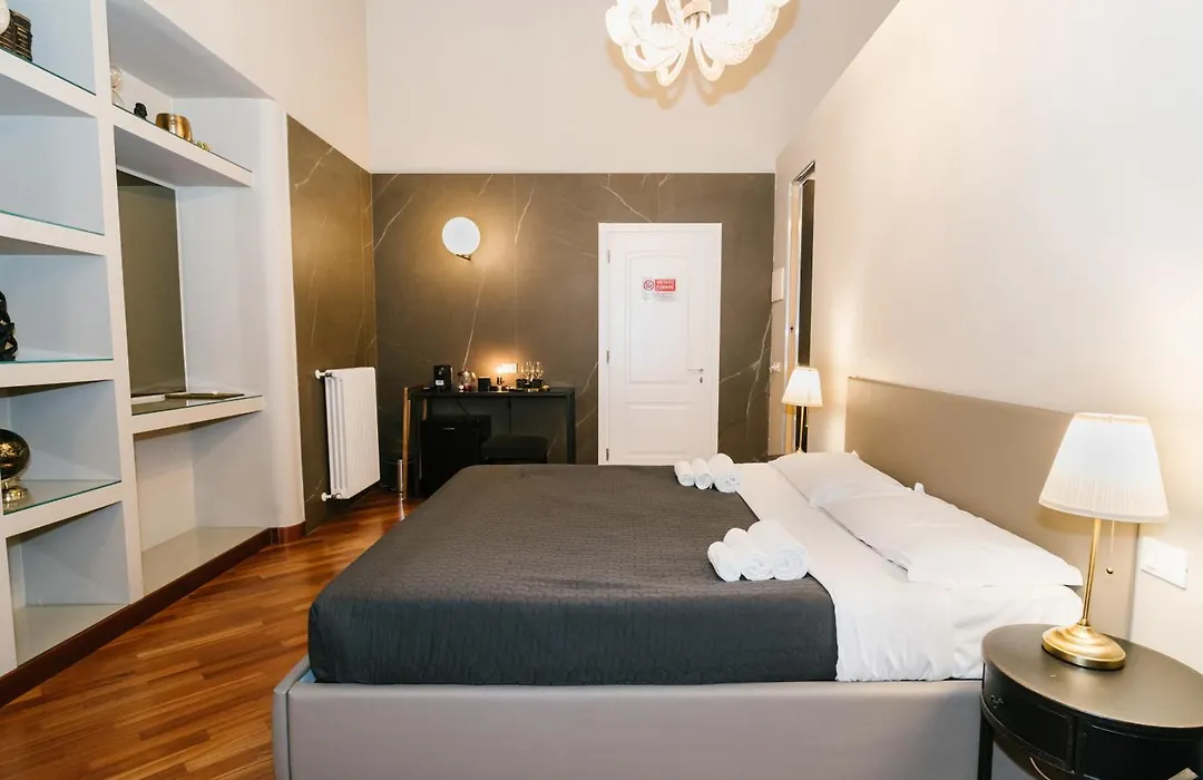 Duomo Housing Catania Le Suites-1