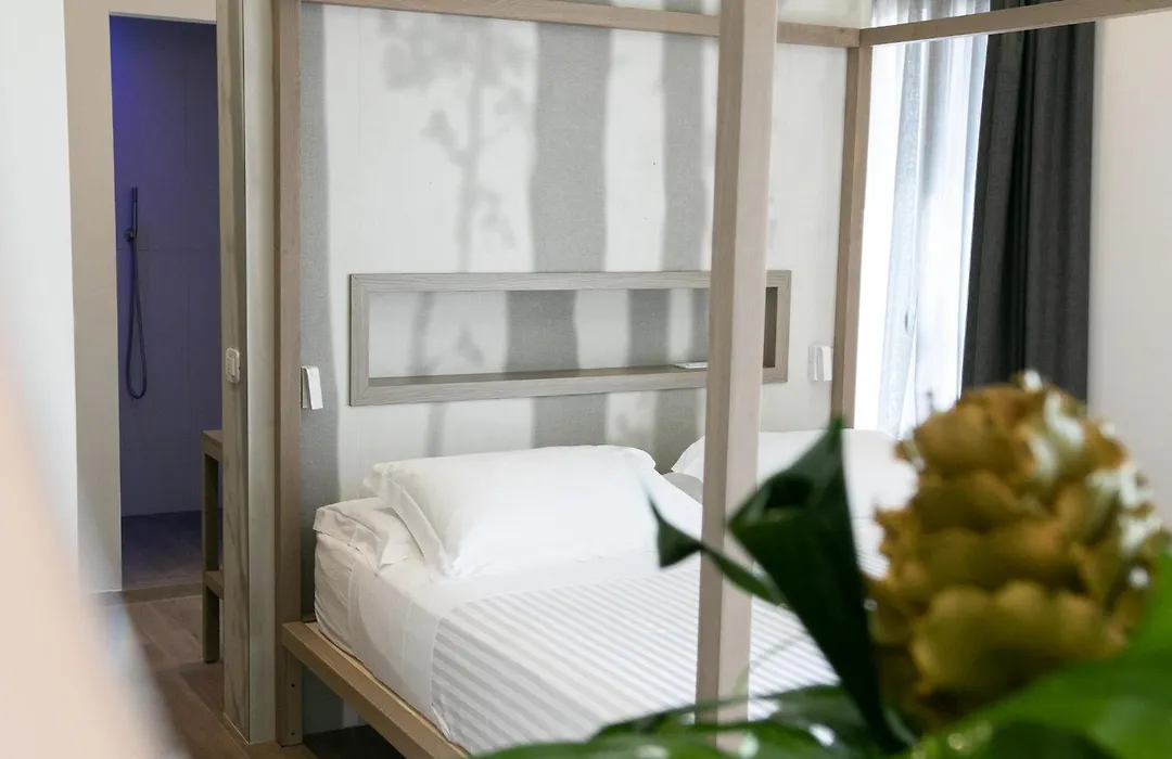 Hotel Hollywood-1
