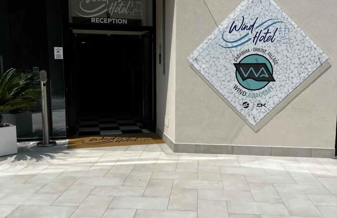 Wind Hotel-1