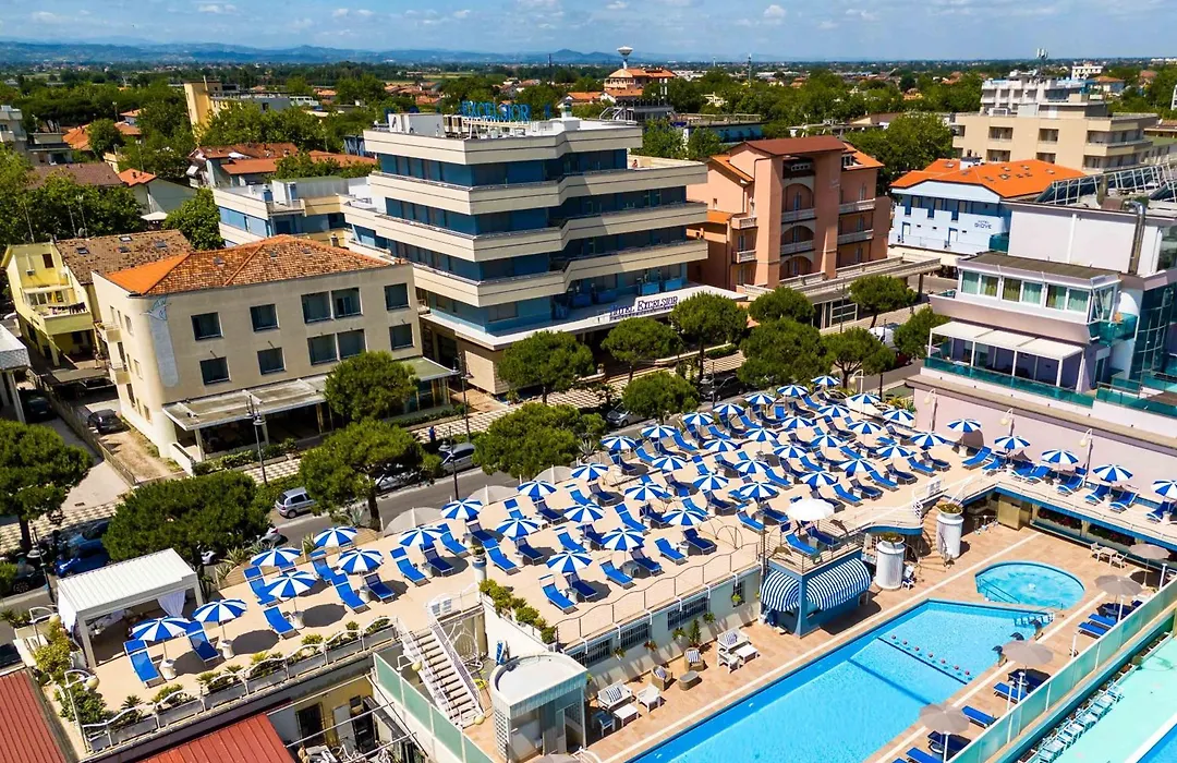 Hotel Excelsior-1