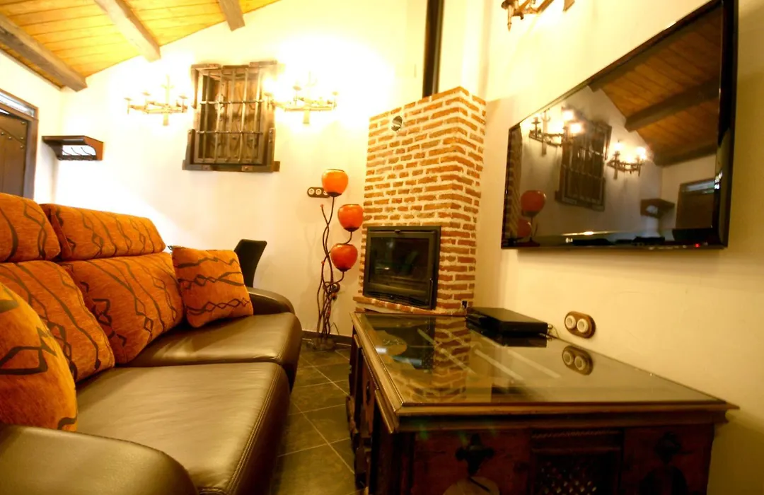 Casa De Cucu Navaluenga-1