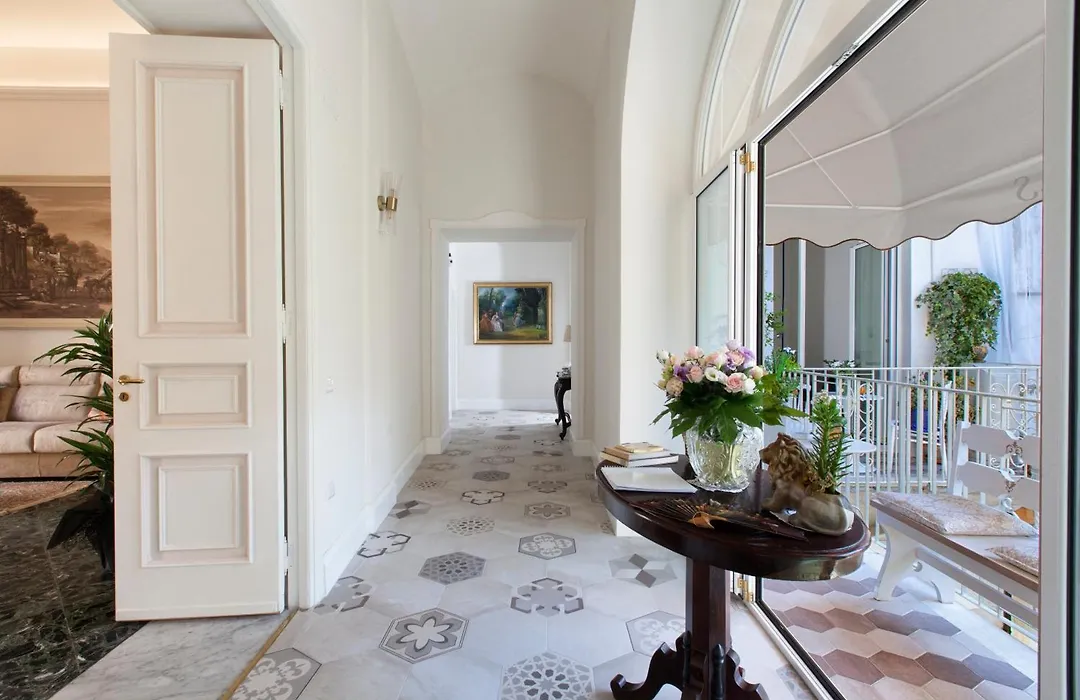 Grace Suites Sorrento-1