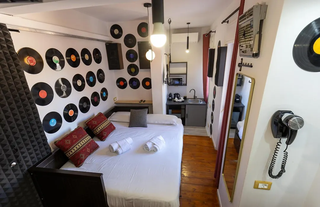 MyTinyHome Festina Lente-1
