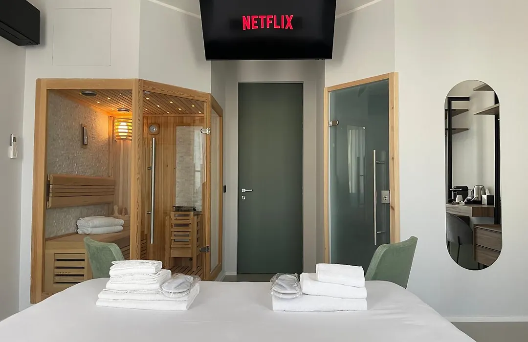 Omi Aparthotel-1