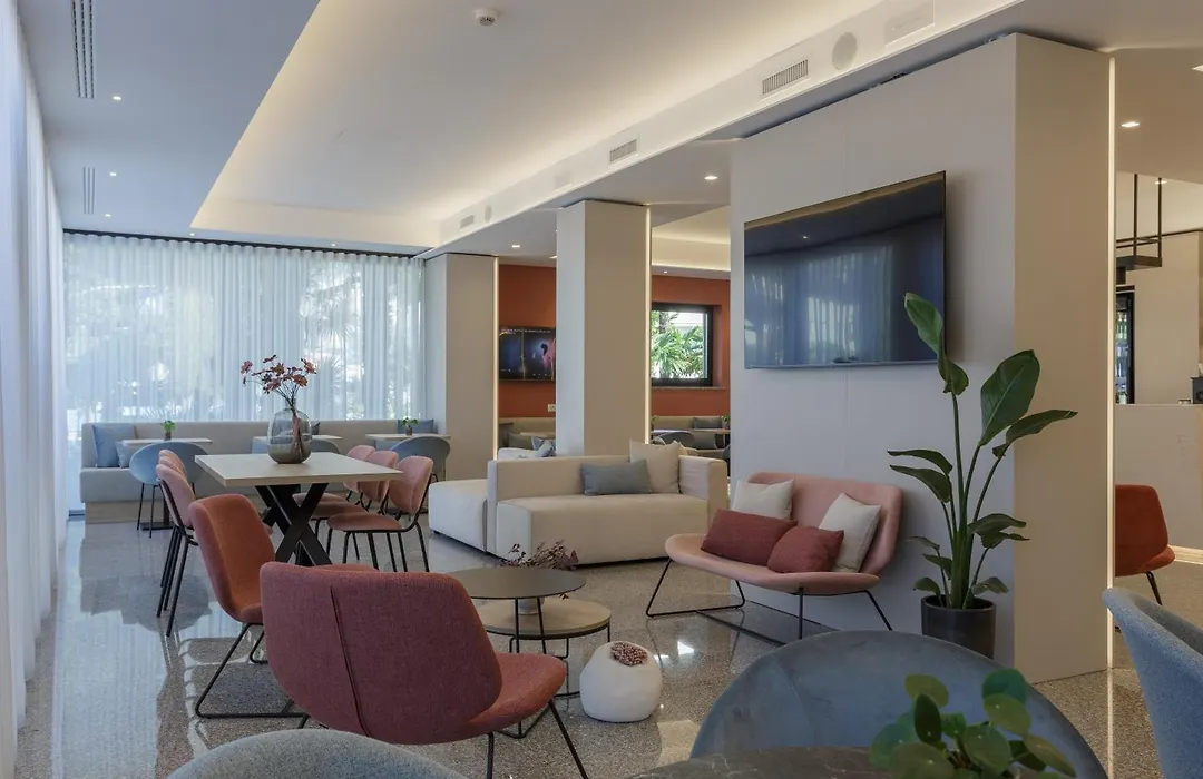 Hotel Riviera-1