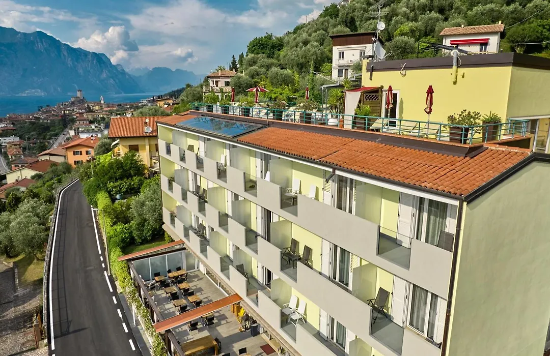 Hotel Villa Smeralda-1