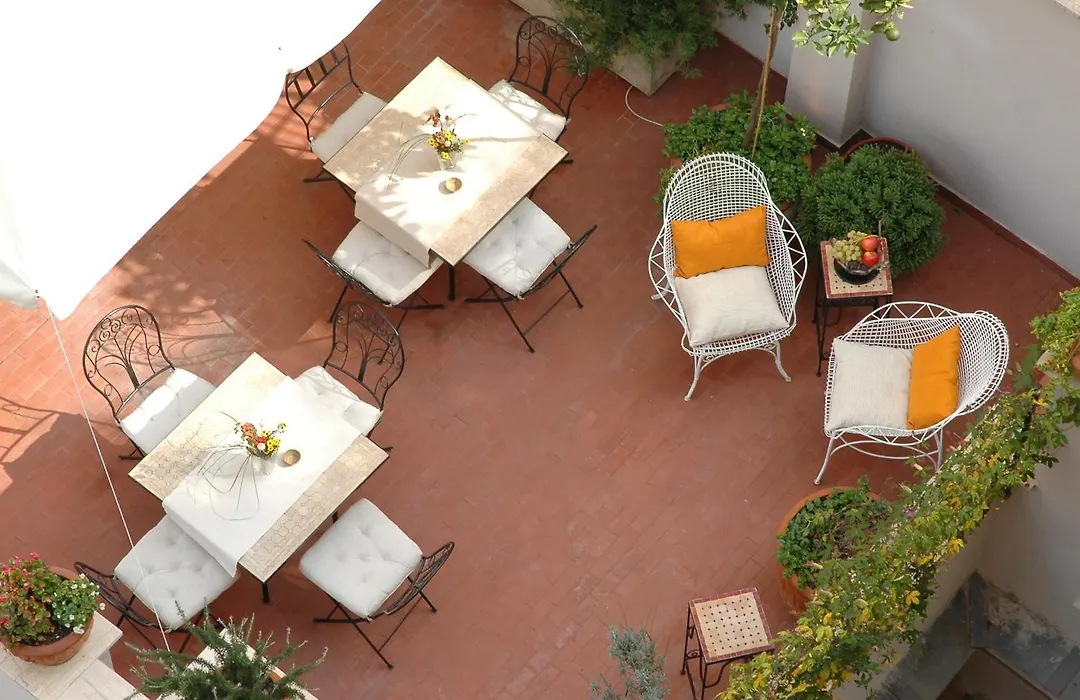 Alpi Hotel-1
