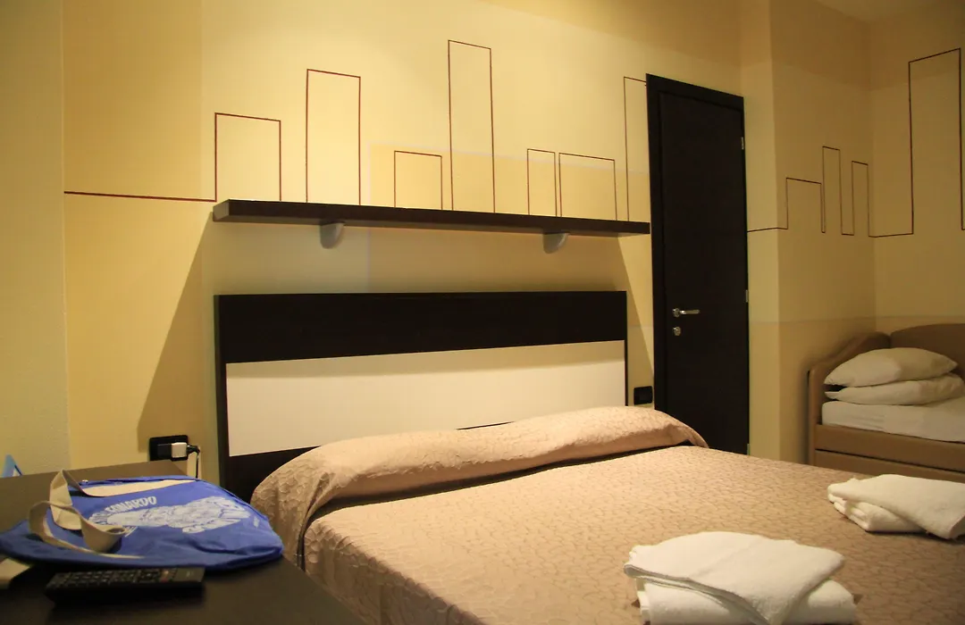 Hotel Leonardo-1