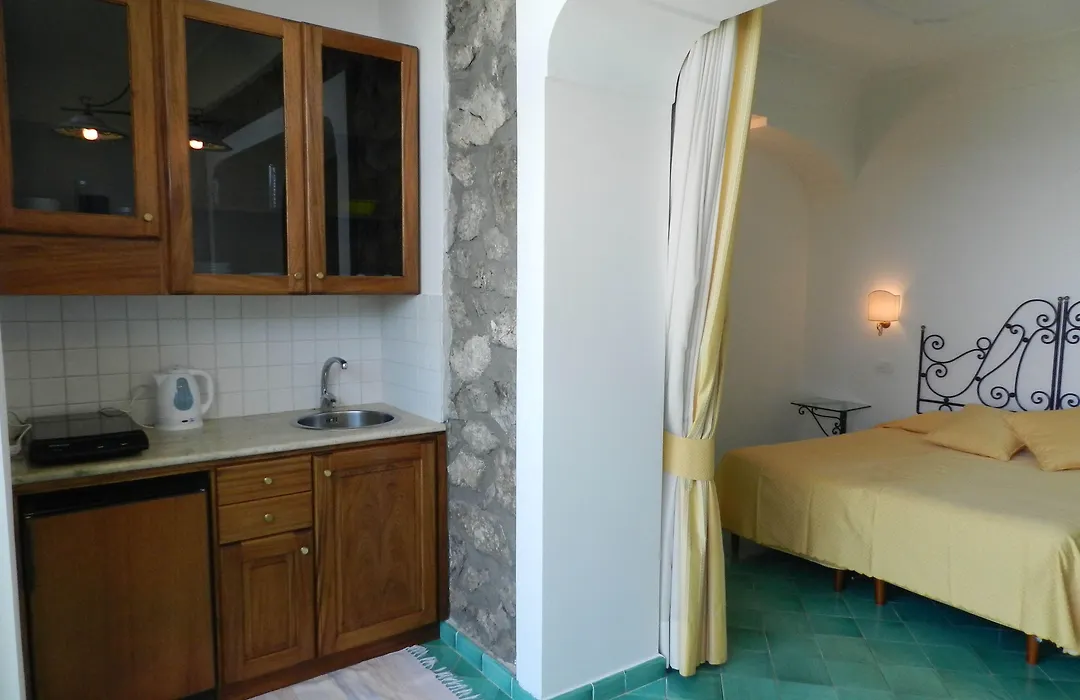 Bacio Del Sole B&B Positano-1