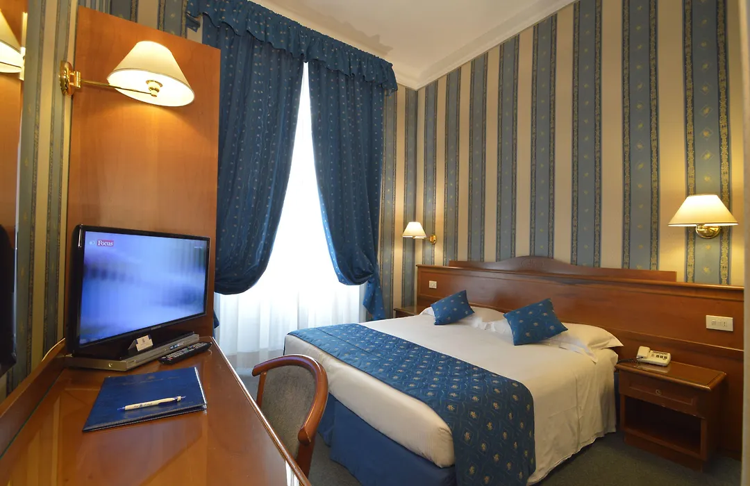 Hotel Montecarlo-1