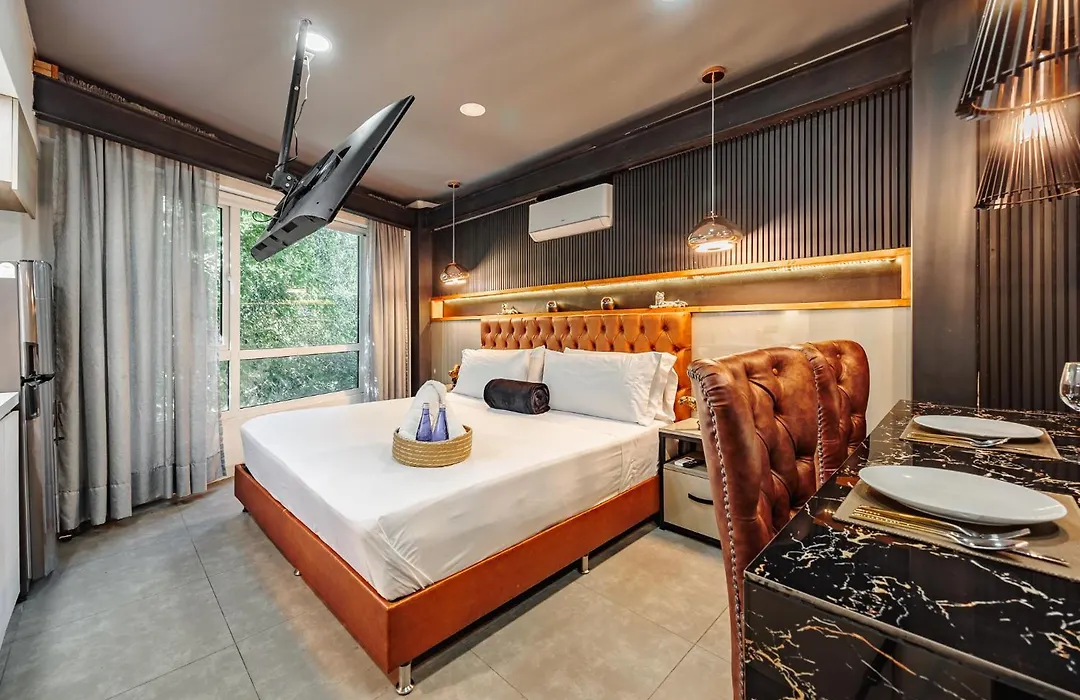 Hotel One Laureles-1