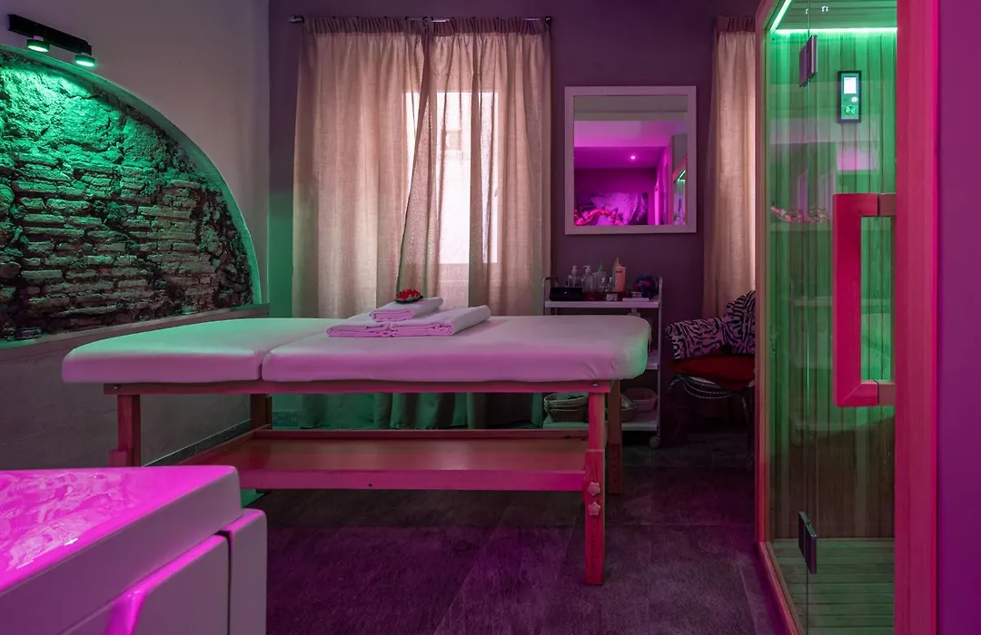 Corso Suite 107 Rooms Wellness & Spa-1