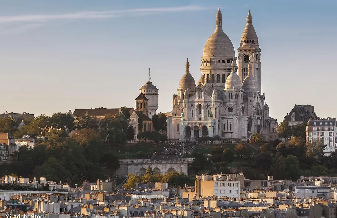Abbesses Montmartre Apartment-1