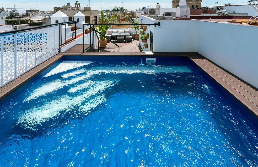Unique House - Private Spa&Pool -Stayinseville-1