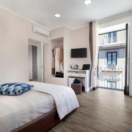 Emma Luxury Room-3