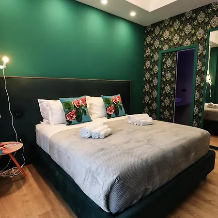 Aron Only Suites Bed And Breakfast-2