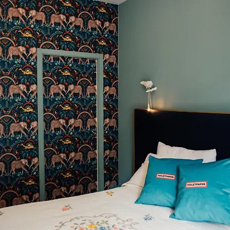 Aron Only Suites Bed And Breakfast-3