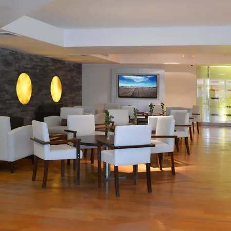 Sol de Oro Hotel&Suites-2