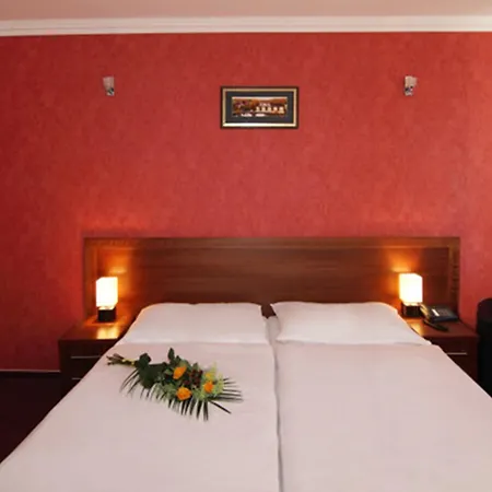 Relax Inn-2