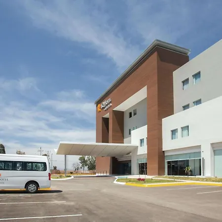 La Quinta by Wyndham Aguascalientes-3