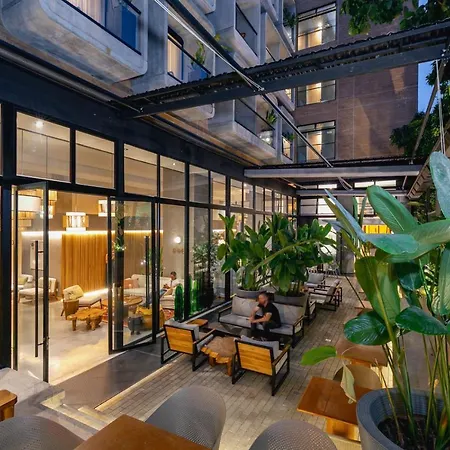Landmark Hotel-2
