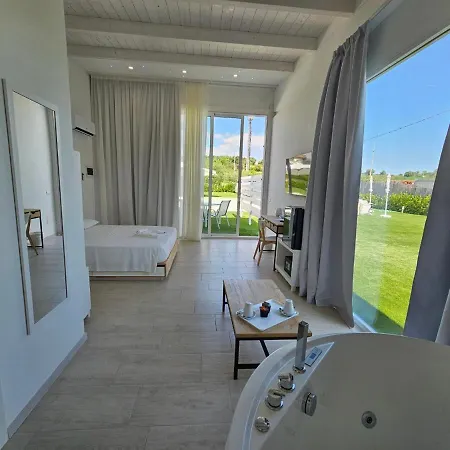 Pool Suite - Città Bianca-3